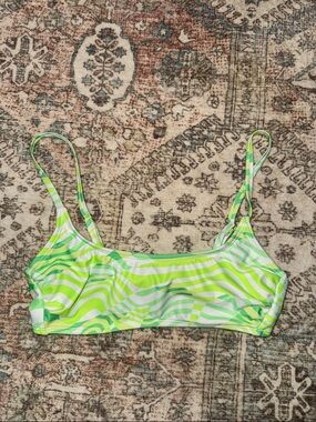 Green & White Swirl Bikini Top